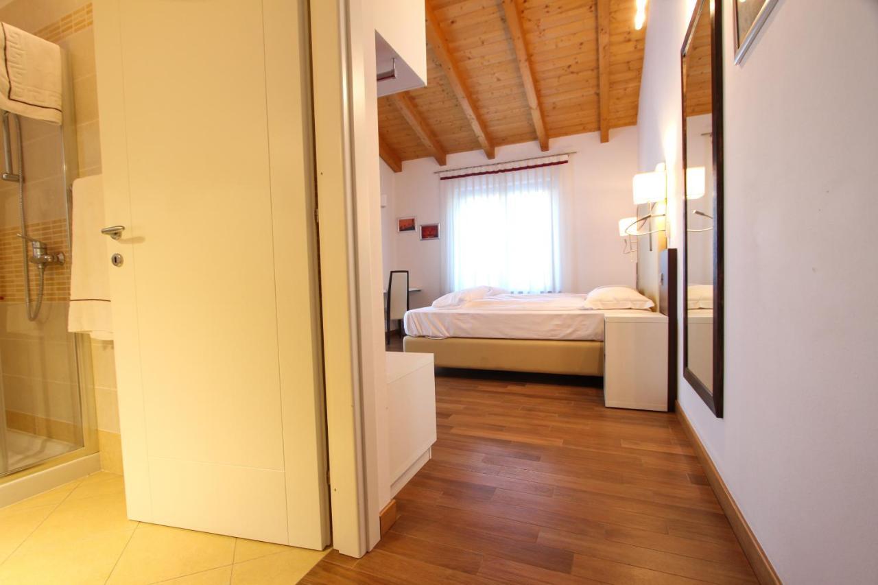 Thai Orchidee Restaurant&rooms *